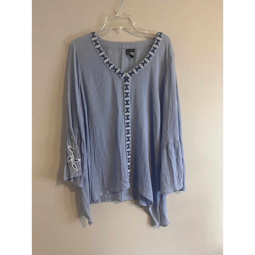New Directions Women Blue Embroidered Bell Sleeve Gauze Blouse V-Neck Medium